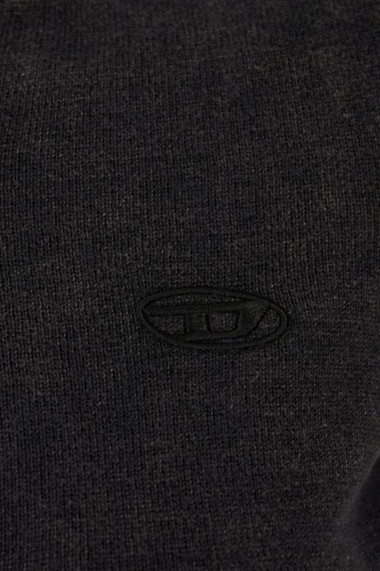 25FW 디젤 버튼 클로저 로고 자수 가디건 A218590QKBT 900 BLACK - DIESEL