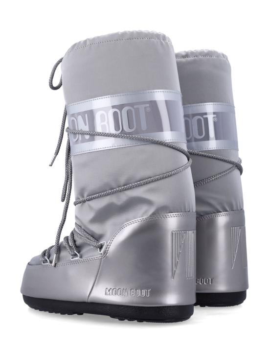 25FW 문부츠 아이콘 글랜스 플래티넘 새틴 부츠 80D1401680H001 Silver - MOON BOOT