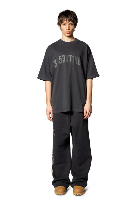 26SS 피어오브갓 반팔 티셔츠 125HO254473F - FEAR OF GOD