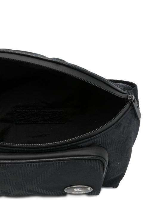 25FW 버버리 숄더백 8107256 A1189 Black - BURBERRY