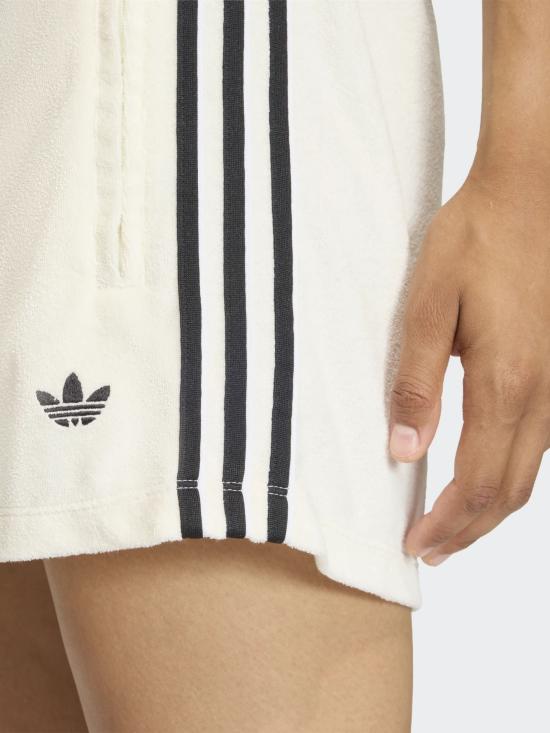 26SS 아디다스 숏팬츠 KD1397 OWHITE White - ADIDAS