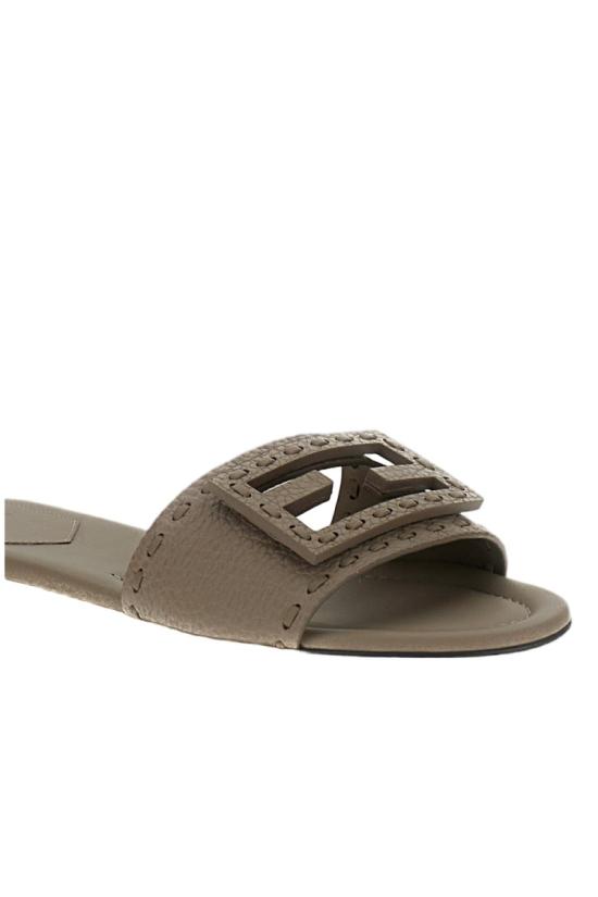 26SS 펜디 샌들 8R8136AQY2F1MXM Grey - FENDI