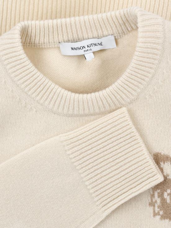 25FW 메종키츠네 폭스 헤드 인타르시아 메리노 스웨터 NW00808KM03290395 White - MAISON KITSUNE