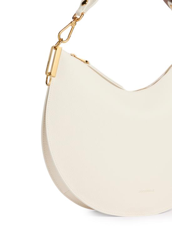 26SS 코치넬리 숄더백 E1QKF130201 685 PEARL COGNAC - COCCINELLE