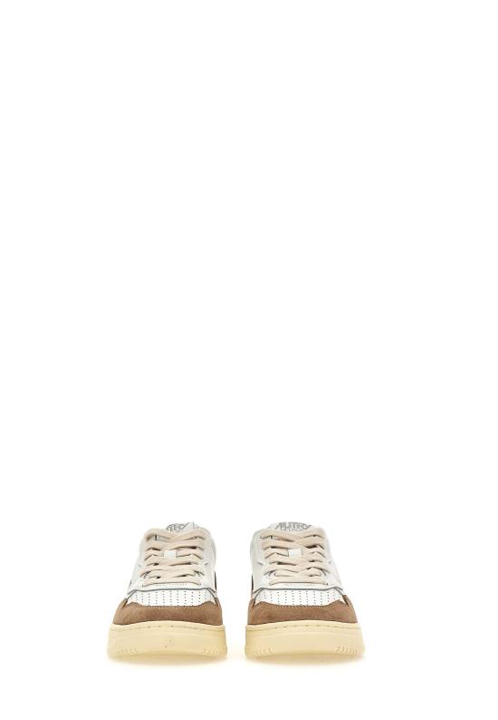 26SS 오트리 메달리스트 로우 스니커즈 AULW FT02 White - AUTRY