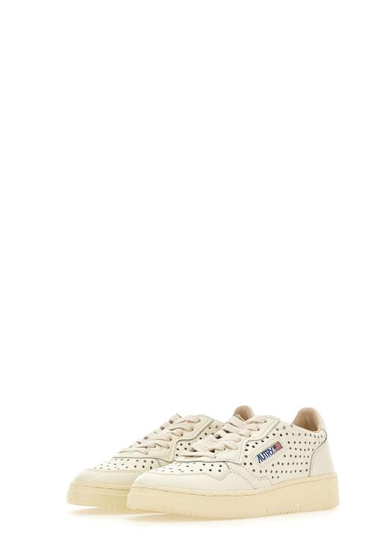 26SS 오트리 메달리스트 로우 스니커즈 AULW FA04 White - AUTRY