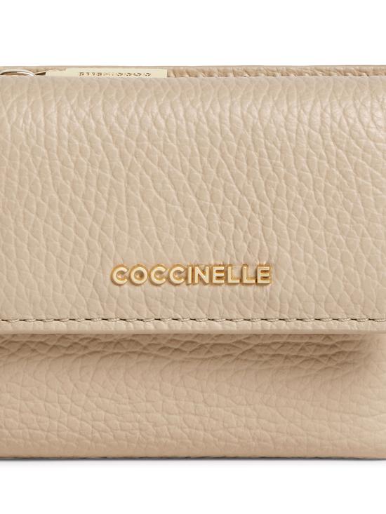 26SS 코치넬리 지갑 E2MW511B801 N64 SANDSHELL - COCCINELLE