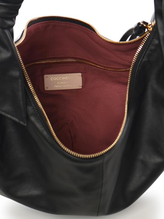 26SS 코치넬리 숄더백 E1U1A130101 001 Black - COCCINELLE