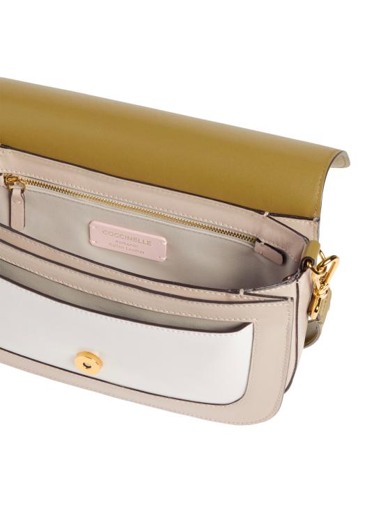 26SS 코치넬리 숄더백 E1U4H120301 808 SAND SEAGRASS PEARL - COCCINELLE