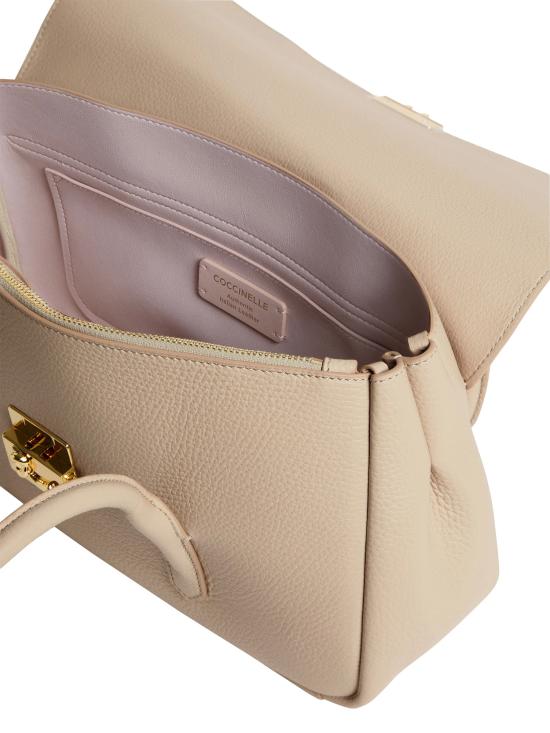 26SS 코치넬리 숄더백 E1U4K120301 N64 SANDSHELL - COCCINELLE