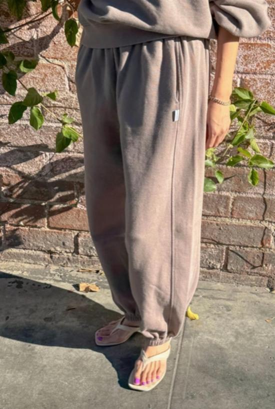  르 본 숍 트레이닝/조거 팬츠 Le Bon Shoppe 프렌치 테리 벌룬 - Le Bon Shoppe