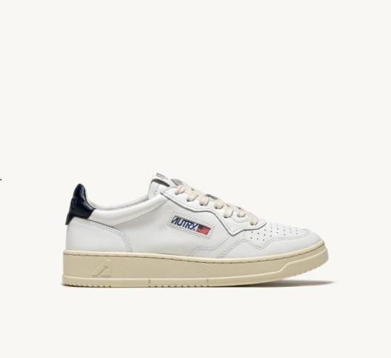 26SS 오트리 메달리스트 로우 스니커즈 AULMLL 12 LEAT WHT SPACE