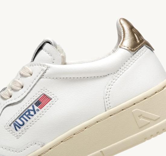 26FW 오트리 메달리스트 로우 레더 스니커즈 AULWLL 06 LEAT WHT GOLD - AUTRY