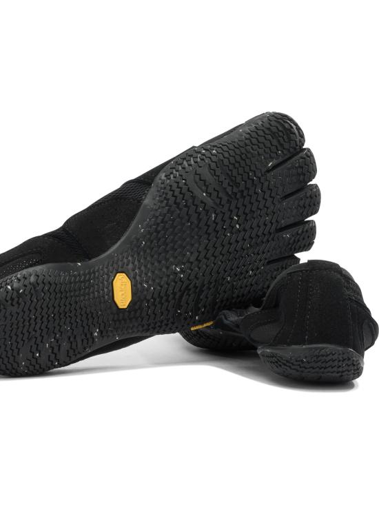 26SS 비브람 스니커즈 26M150TRIPLEBLACK - VIBRAM