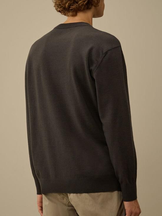 26FW 씨피 컴퍼니 스웨터 19CMKN037A005528A 978 DARK SHADOW - C.P. COMPANY
