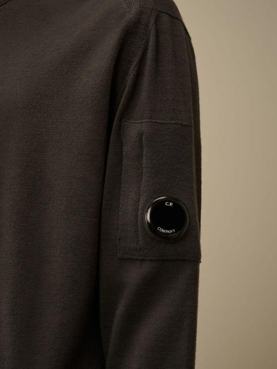 26FW 씨피 컴퍼니 스웨터 19CMKN037A005528A 978 DARK SHADOW - C.P. COMPANY