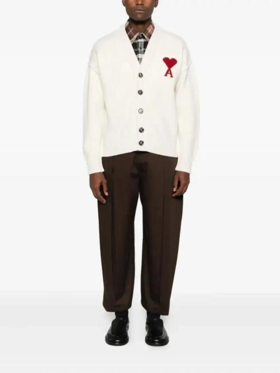 26SS 아미 하트 로고 인타르시아 V넥 가디건 UKC367018W 154 White