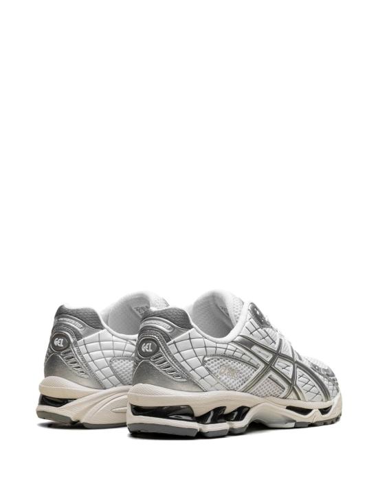 26SS 아식스 스니커즈 1203A761 102 Silver - ASICS