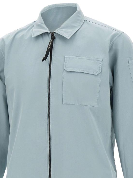26SS 씨피 컴퍼니 오가닉 개버딘 지퍼 렌즈 오버셔츠 20CMOS705A 110143G809 Light Grey - C.P. COMPANY