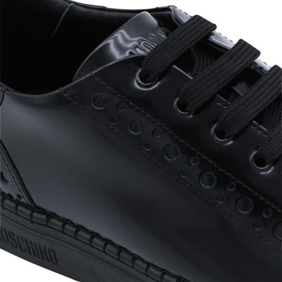 26SS 모스키노 스니커즈 MB15312G0OGB0000 Black - MOSCHINO