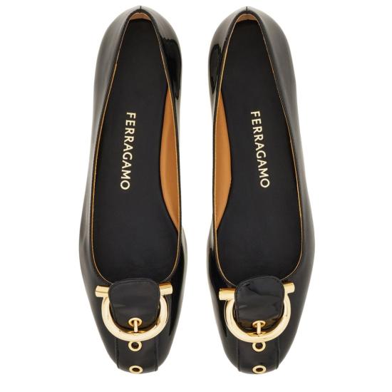 26SS 살바토레 페라가모 플랫 슈즈 01K989001 Black - SALVATORE FERRAGAMO