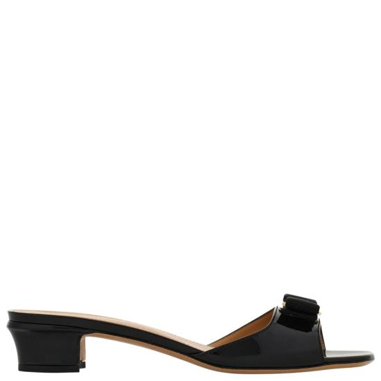 26SS 살바토레 페라가모 샌들 01L415001 Black