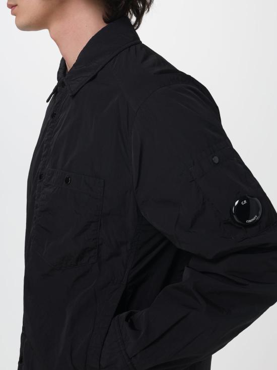 26SS 씨피 컴퍼니 크롬-R 패딩 렌즈 오버셔츠 20CMOS056A005904G 999 Black - C.P. COMPANY