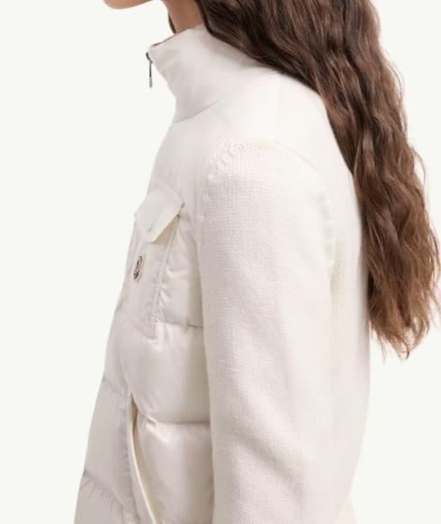 26SS 몽클레어 스웨터 L10939B00023M7774 034 NATURAL - MONCLER