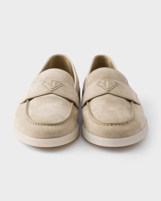 26SS 프라다 스웨이드 로퍼 2DG124103F0FHI F G001 Beige - PRADA