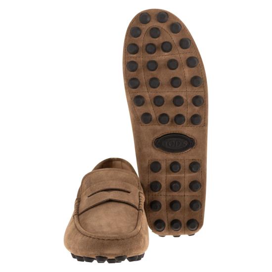 26SS 토즈 고미노 스웨이드 드라이빙 슈즈 XXM52K00640RE0 BEIGE - TODS