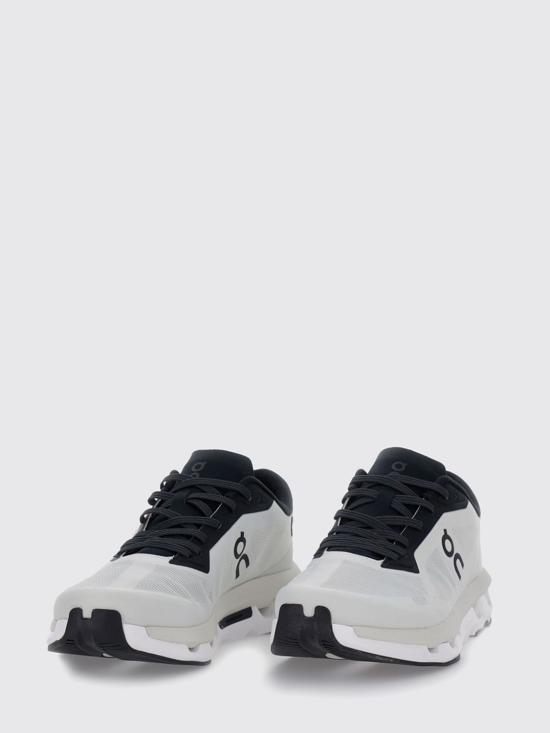 26SS 온 러닝 클라우드존 스니커즈 3MF10081926 White - ON RUNNING