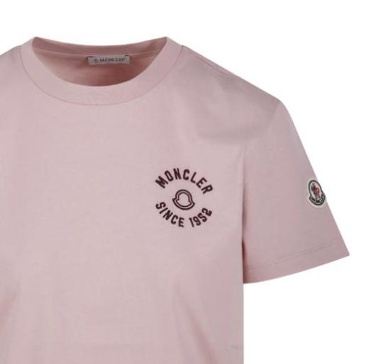 26SS 몽클레어 자수 로고 코튼 티셔츠 L10938C0003089AUO 51E PASTEL PINK - MONCLER