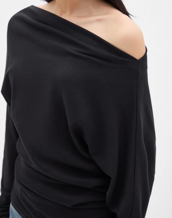 26SS 앤 드뮐미스터 긴팔 티셔츠 B0013815FA045 099 BLACK - ANN DEMEULEMEESTER