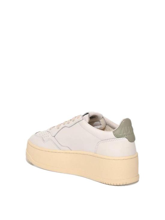 26SS 오트리 메달리스트 플랫폼 스니커즈 PTLWLL11 White - AUTRY