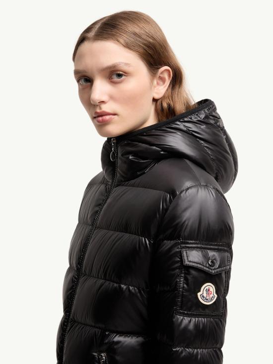 26SS 몽클레어 숏패딩 L10931A00097597YG 999 BLACK - MONCLER