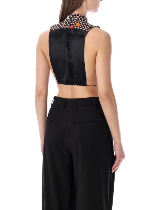 26SS MM6 메종마르지엘라 반팔 티셔츠 S62TH0054M35909 001S BLACK FLOWE - MM6 MAISON MARGIELA