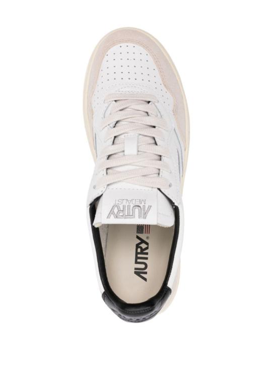 26SS 오트리 메달리스트 로우 스니커즈 AULWMA04 WHITE - AUTRY