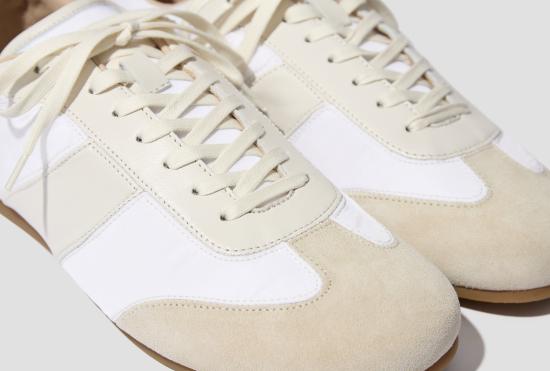 26SS 르메르 스니커즈 소프트 러너 - 나일론과 나파 스웨이드 혼방 FO0227 LL0216 화이트 - LEMAIRE