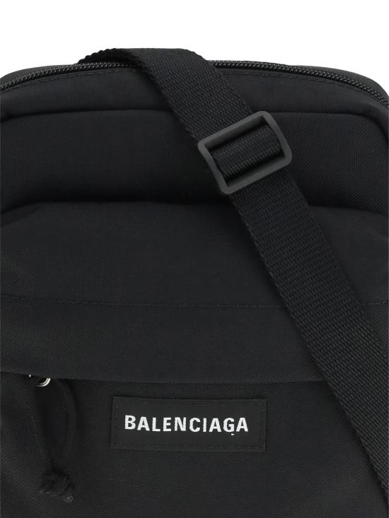 26SS 발렌시아가 숄더백 845593 2AB9Q1000 Black - BALENCIAGA