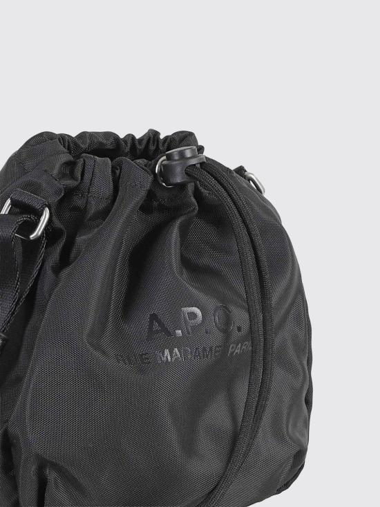 26SS 아페쎄 크로스백 PAAGXH67047 LZZ Black - A.P.C.