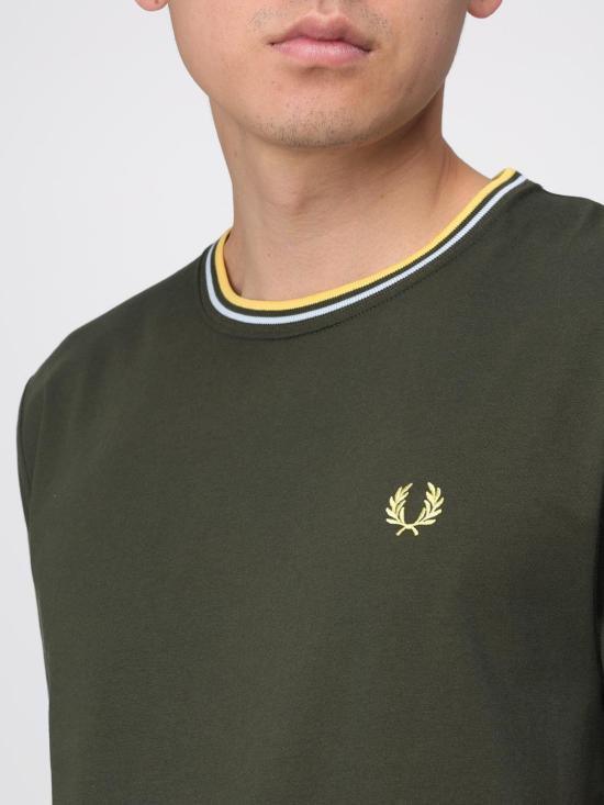 26SS 프레드페리 반팔 티셔츠 M1588 05B Acid Green - FRED PERRY