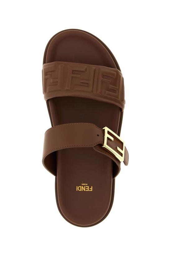 26SS 펜디 카프 레더 플랫 샌들 8X8710ABOHF0JLK Brown - FENDI