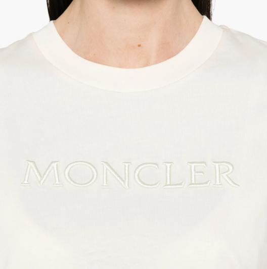 26SS 몽클레어 자수 토널 로고 코튼 티셔츠 L10938C0002189AUO 037 WHITE - MONCLER