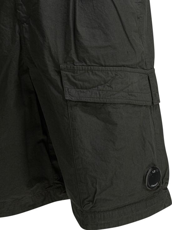 26SS 씨피 컴퍼니 스트레치 사틴 카고 렌즈 쇼츠 20CMBE127A110325G921 Grey - C.P. COMPANY