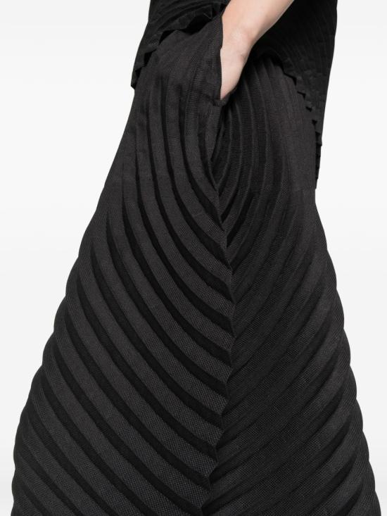 26SS 이세이 미야케 스트레이트 팬츠 IM66FF668 15 Black - ISSEY MIYAKE