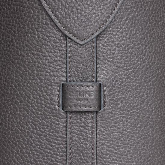 25FW 셀린느 그레인 카프스킨 해리 크로스바디 백 122333GT7 10DC GREY - CELINE