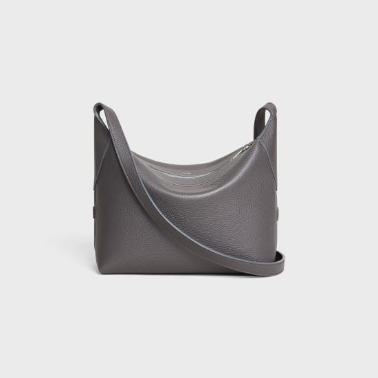 25FW 셀린느 그레인 카프스킨 해리 크로스바디 백 122333GT7 10DC GREY - CELINE