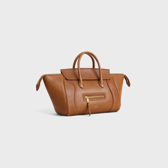 26SS 셀린느 스몰 뉴 러기지백 서플 샤이니 램스킨 124213GW2 GFY5 SOFT TAN - CELINE