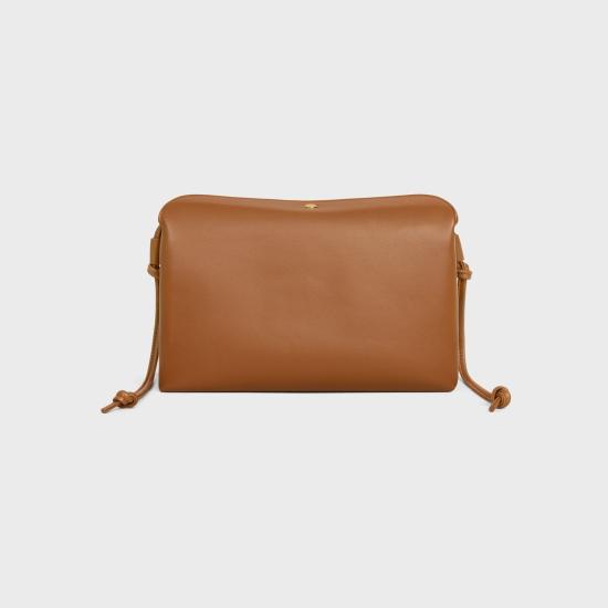 26SS 셀린느 트리오 플랩백 스무스 램스킨 10P862O86 GFY5 SOFT TAN - CELINE