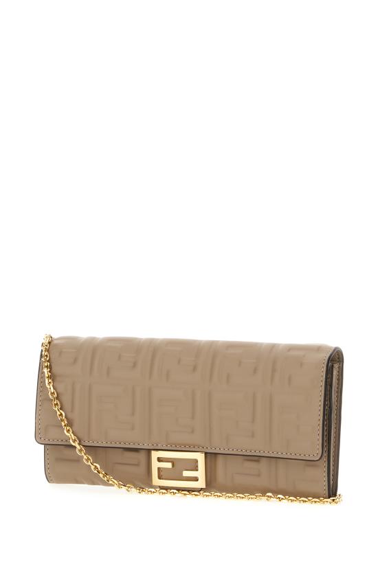 26SS 펜디 바게트 나파 레더 체인 장지갑 8M0365AAJD F0E65 - FENDI